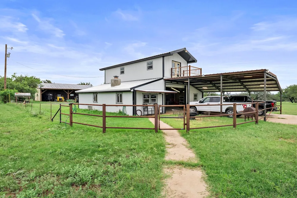 101 Starhorn Road Marble Falls, TX 78654