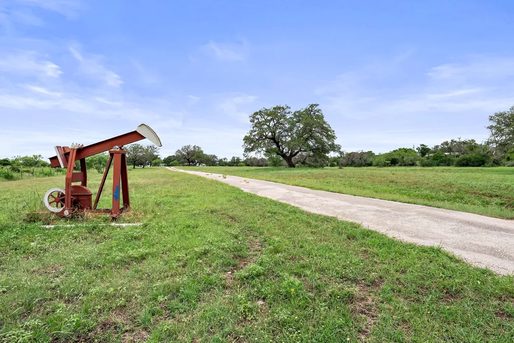 101 Starhorn Road Marble Falls, TX 78654