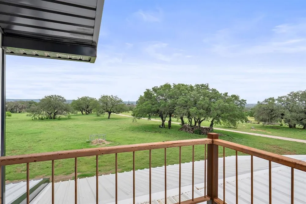 101 Starhorn Road Marble Falls, TX 78654