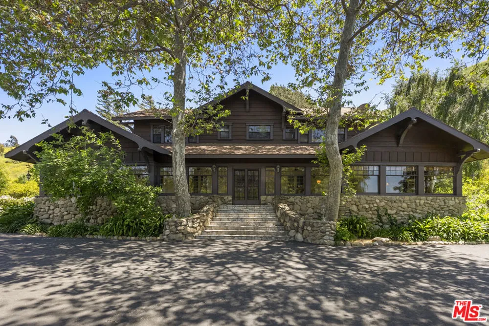 15454 S Mountain Road Santa Paula, CA 93060