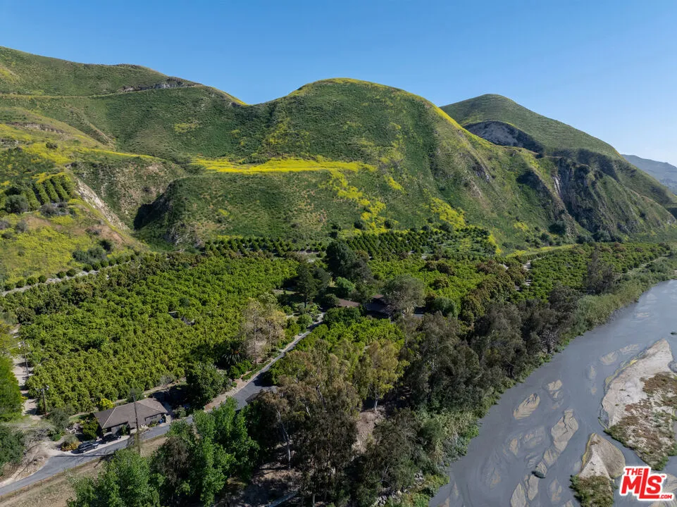 15454 S Mountain Road Santa Paula, CA 93060