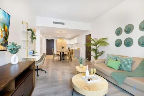 777 Ocean Dr #N521
