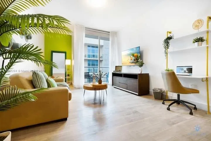 777 Ocean Dr #N521 Hollywood, FL 33019