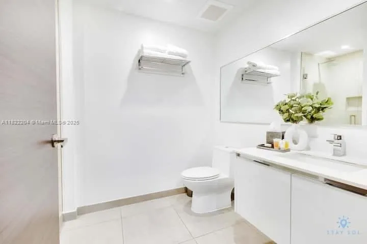 777 Ocean Dr #N521 Hollywood, FL 33019