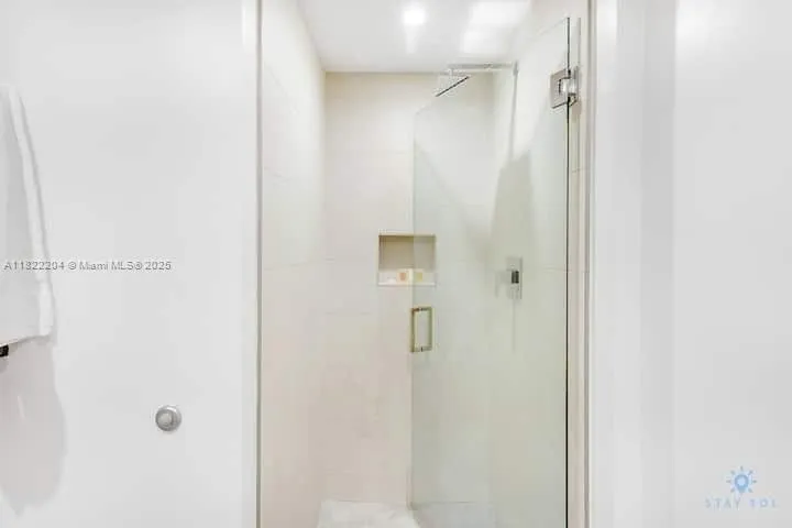 777 Ocean Dr #N521 Hollywood, FL 33019