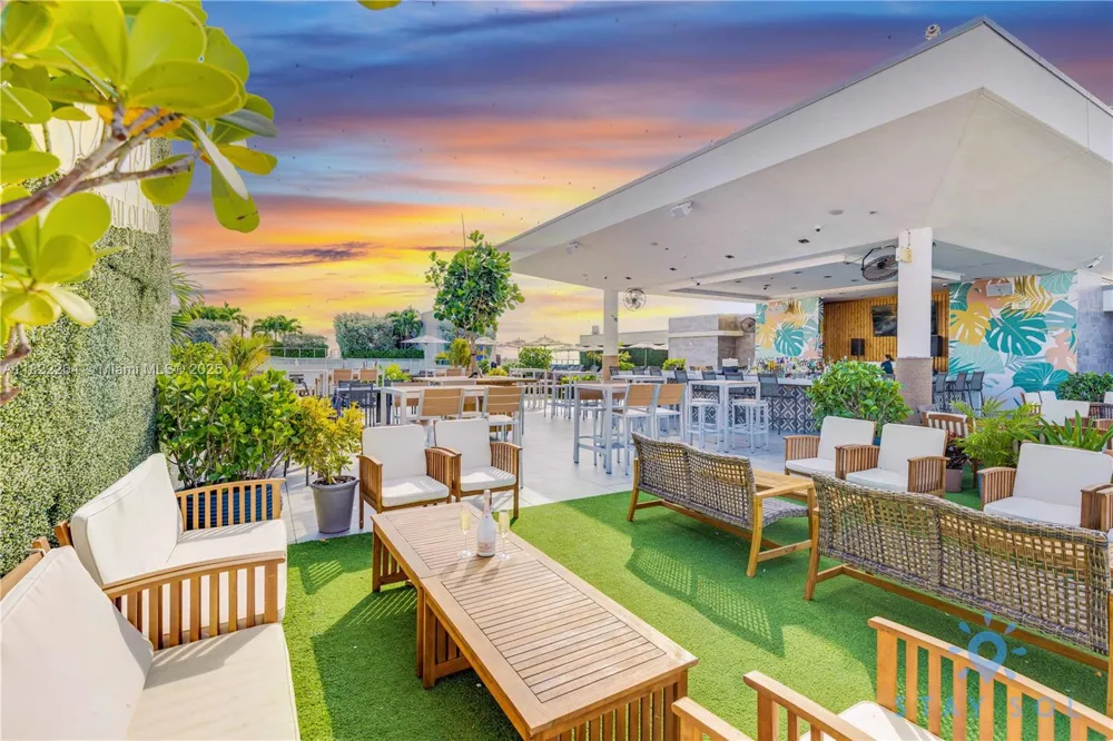 777 Ocean Dr #N521 Hollywood, FL 33019