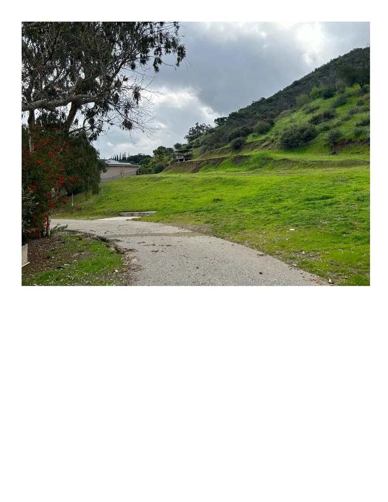 8600 DAY Sunland, CA 91040