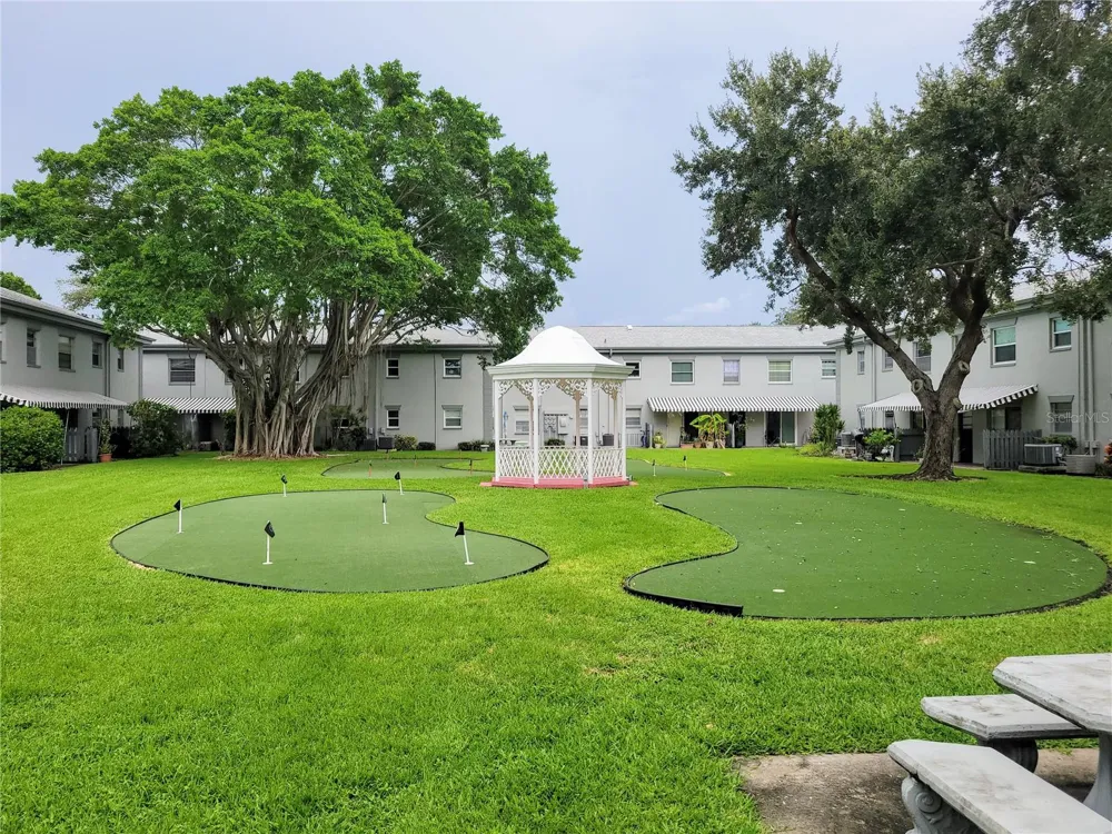 6925-A AVENUE DES PALAIS #1A South Pasadena, FL 33707
