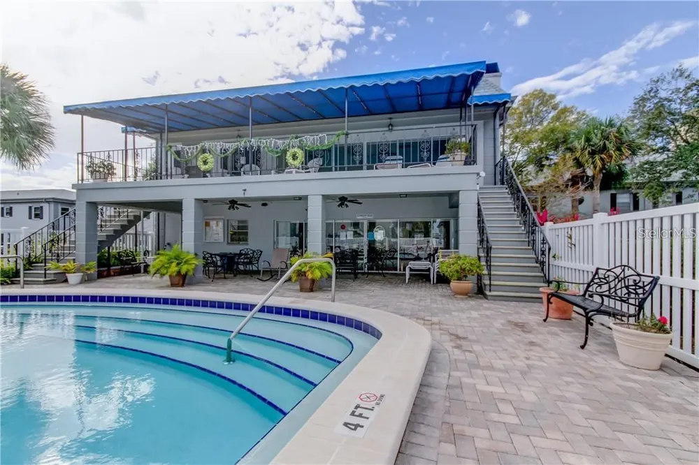 6925-A AVENUE DES PALAIS #1A South Pasadena, FL 33707