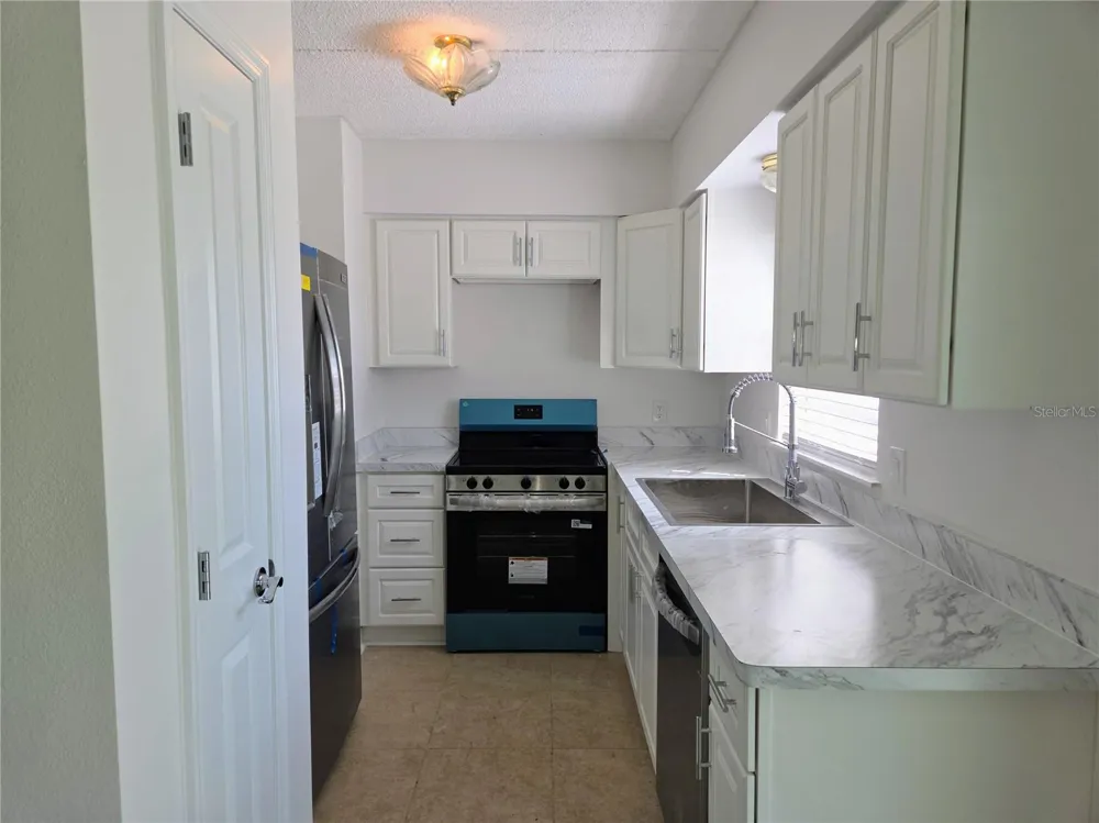 6925-A AVENUE DES PALAIS #1A South Pasadena, FL 33707