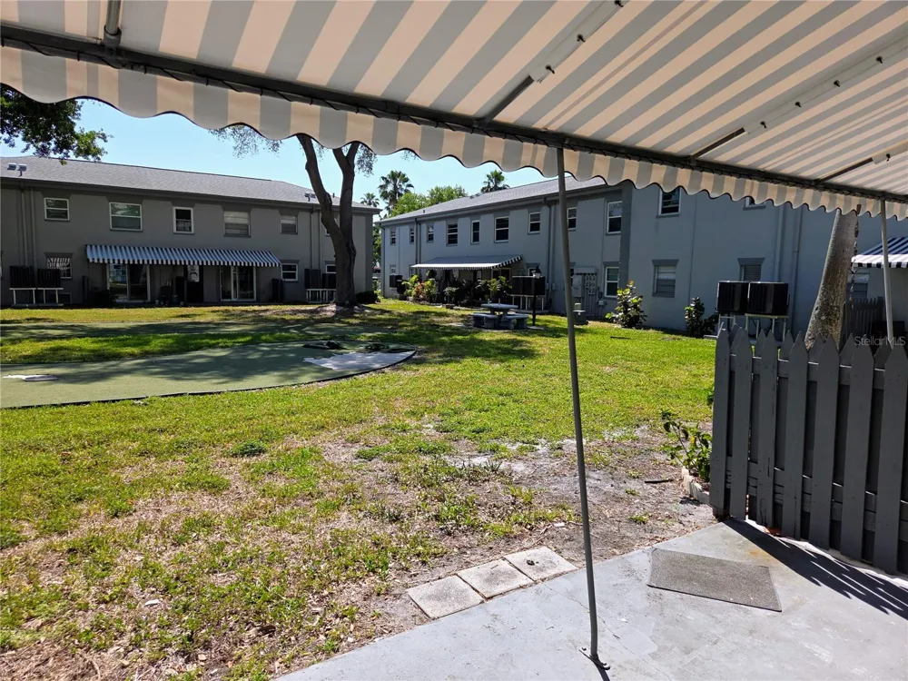 6925-A AVENUE DES PALAIS #1A South Pasadena, FL 33707