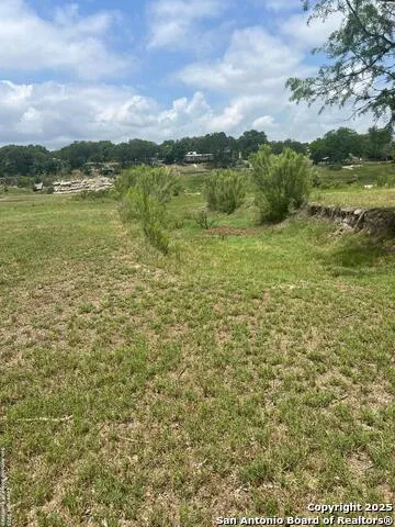168 WATER ST Pipe Creek, TX 78063