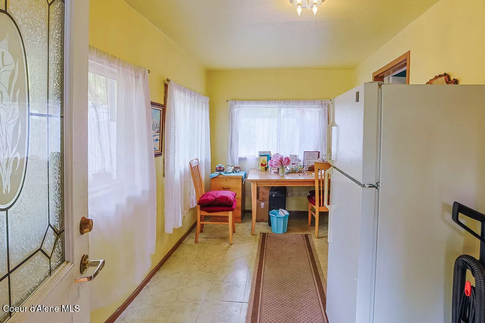 164 W Fork Pine Creek Road Pinehurst, ID 83850
