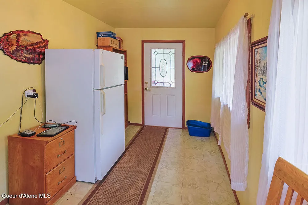 164 W Fork Pine Creek Road Pinehurst, ID 83850
