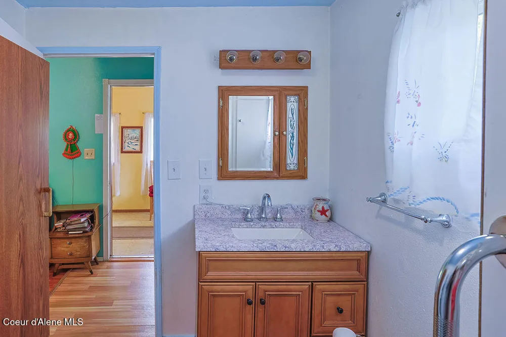 164 W Fork Pine Creek Road Pinehurst, ID 83850