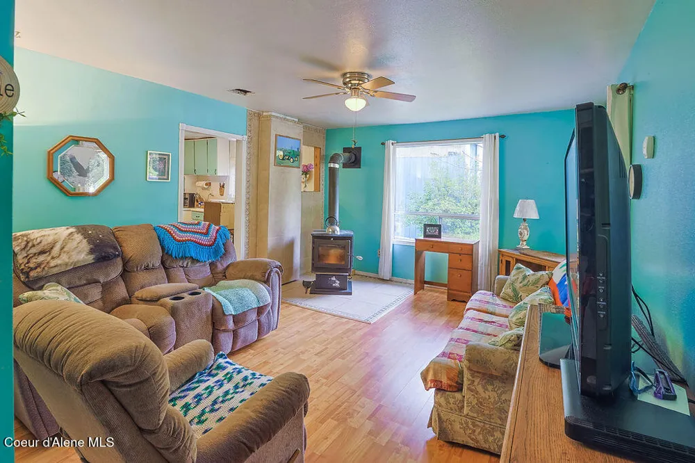 164 W Fork Pine Creek Road Pinehurst, ID 83850