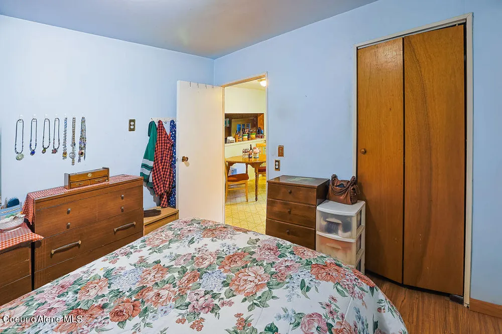 164 W Fork Pine Creek Road Pinehurst, ID 83850