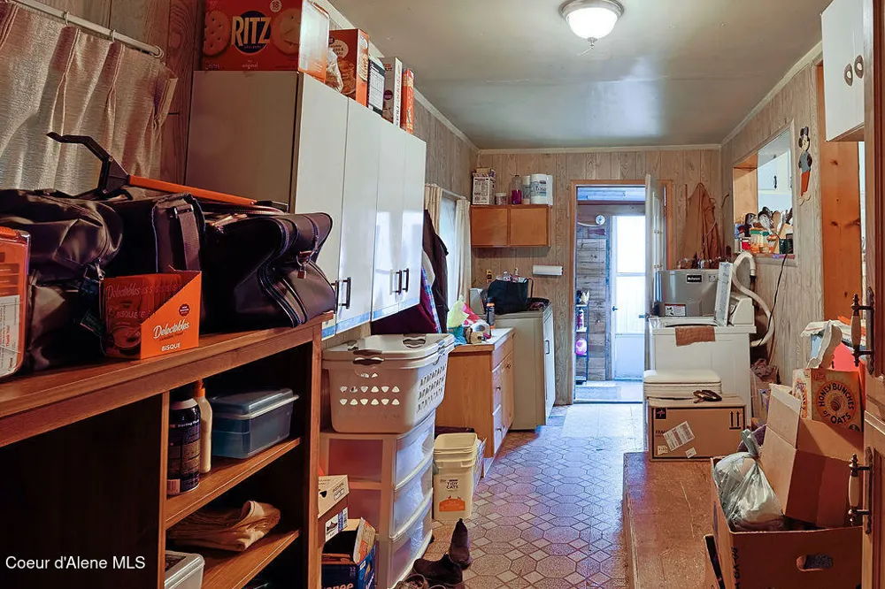 164 W Fork Pine Creek Road Pinehurst, ID 83850