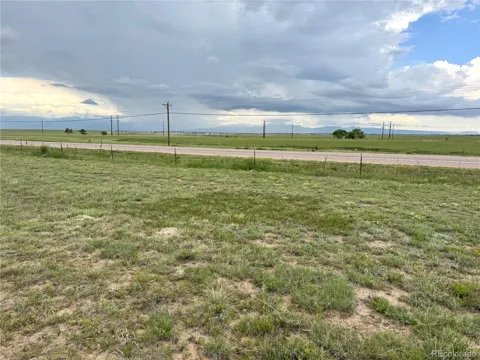 10985 E US Highway 24