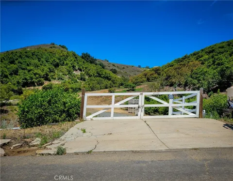 45100 La Cruz Drive