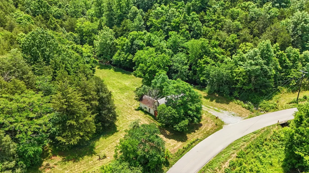 4006 Stones River Rd Woodbury, TN 37190