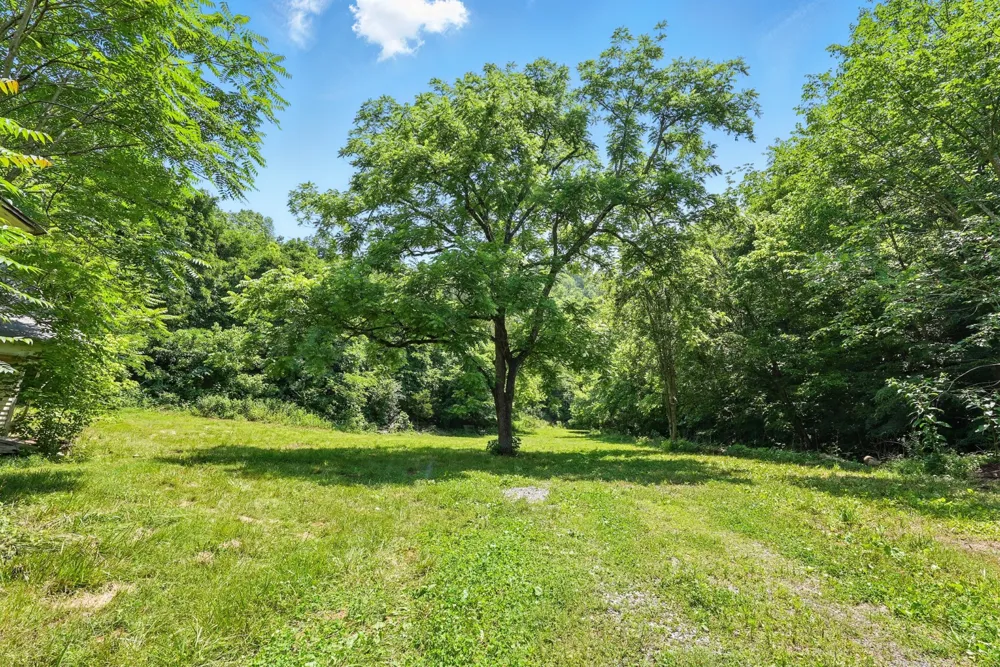 4006 Stones River Rd Woodbury, TN 37190