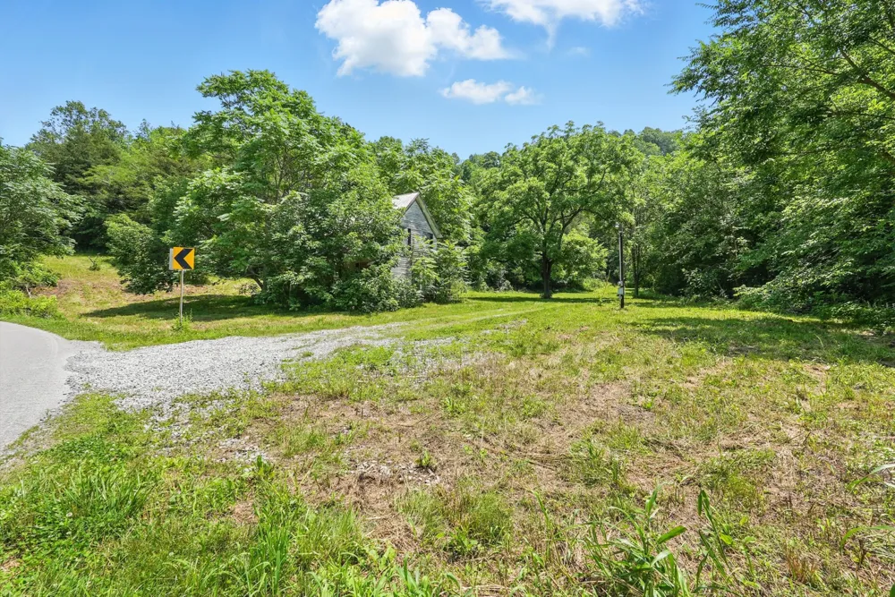 4006 Stones River Rd Woodbury, TN 37190