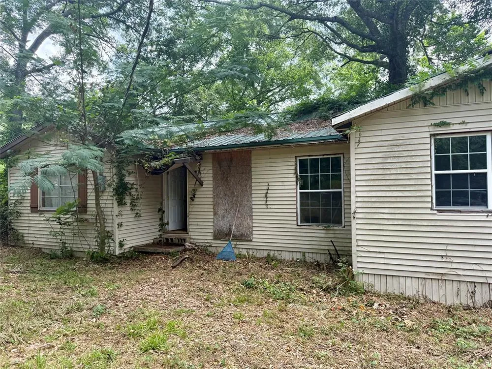 275 Lakeview Drive Doyline, LA 71023