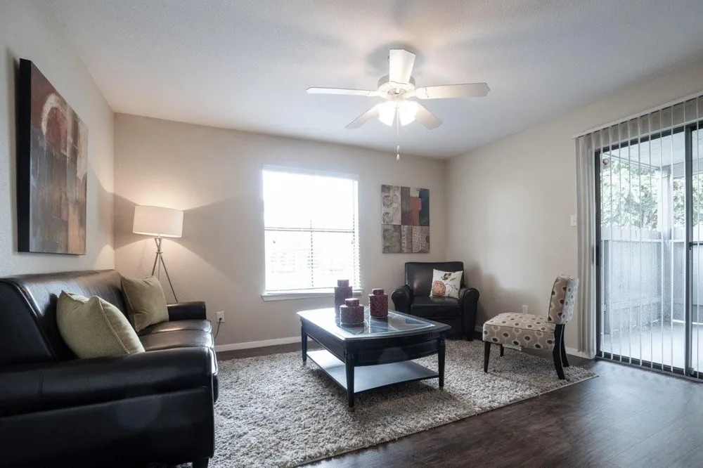 1400 Clarewood Dr San Marcos, TX 78666