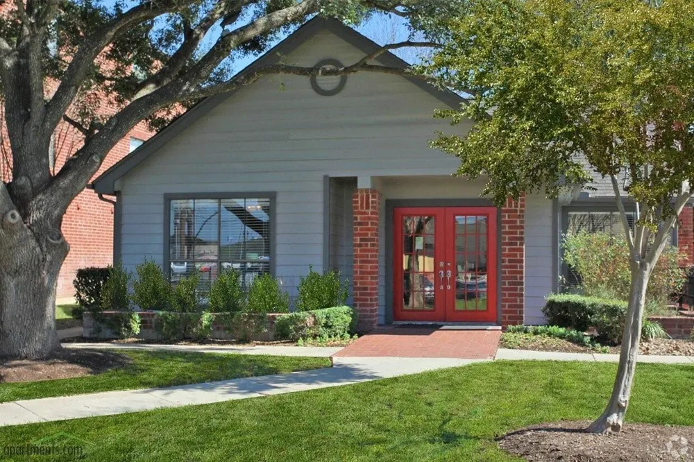 1400 Clarewood Dr San Marcos, TX 78666