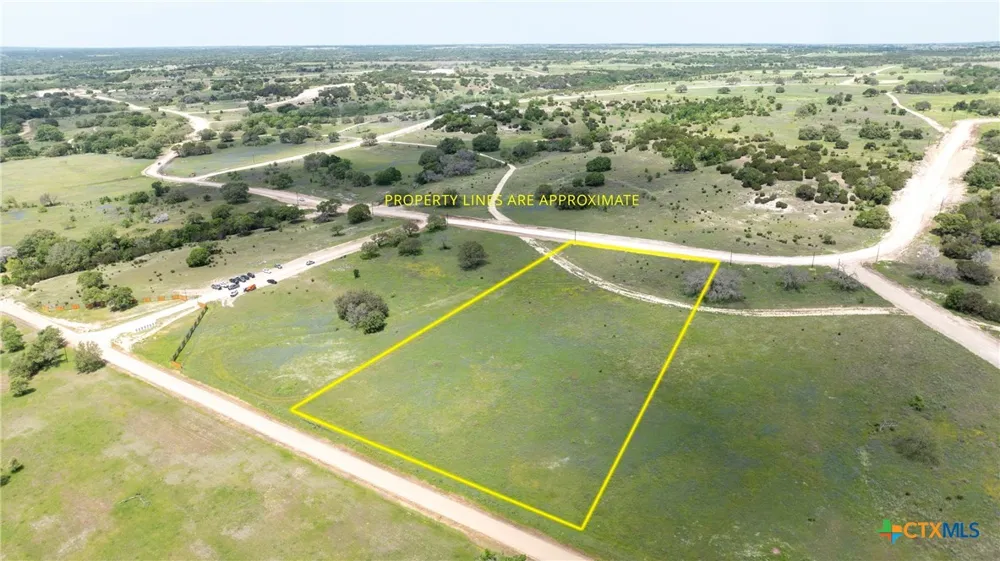 110 Yellowstone Drive Oglesby, TX 76561