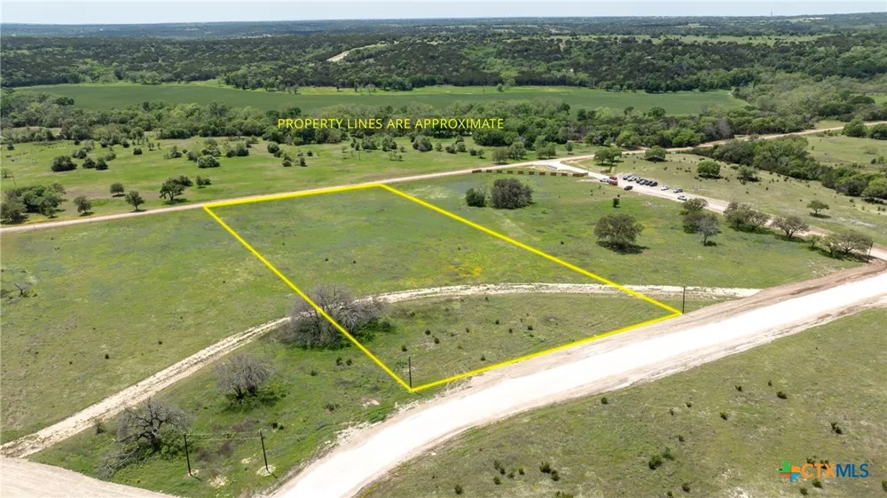 110 Yellowstone Drive Oglesby, TX 76561