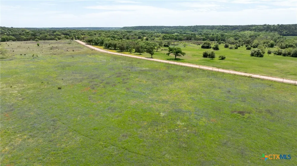 110 Yellowstone Drive Oglesby, TX 76561
