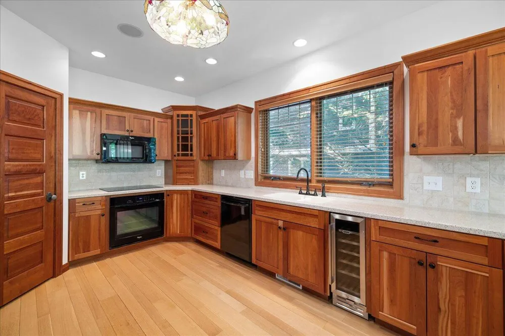 4679 Forest Ridge Drive Laketown Township, MI 49423