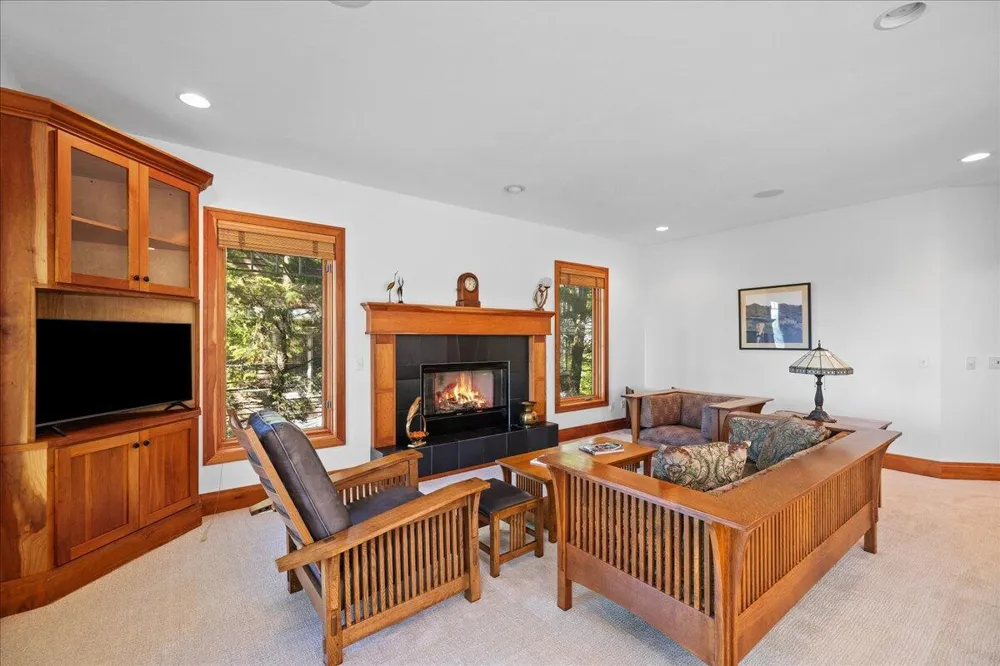 4679 Forest Ridge Drive Laketown Township, MI 49423