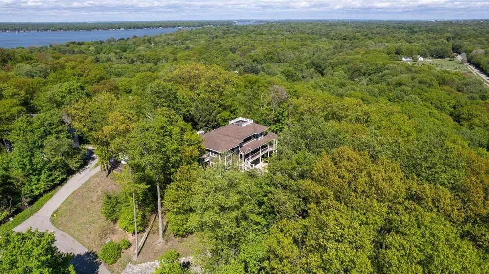 4679 Forest Ridge Drive Laketown Township, MI 49423