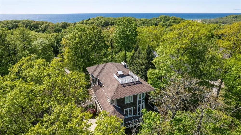 4679 Forest Ridge Drive Laketown Township, MI 49423