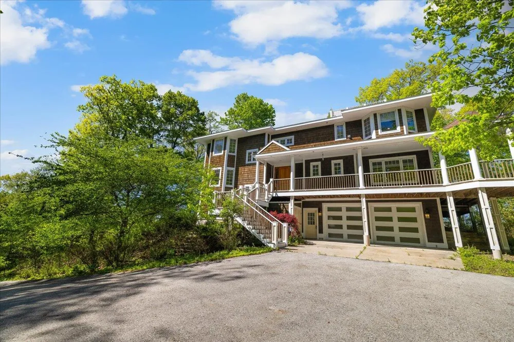 4679 Forest Ridge Drive Laketown Township, MI 49423