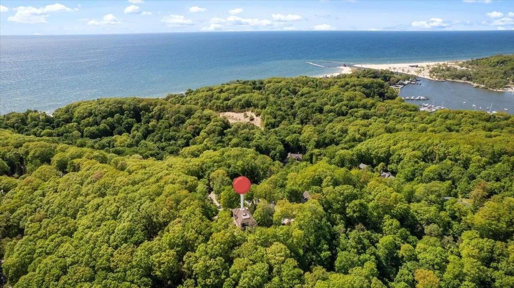 4679 Forest Ridge Drive Laketown Township, MI 49423