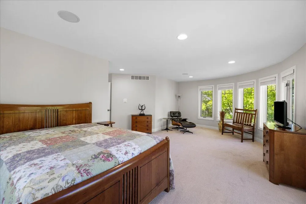 4679 Forest Ridge Drive Laketown Township, MI 49423
