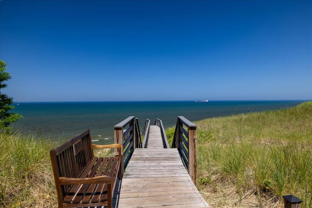 4679 Forest Ridge Drive Laketown Township, MI 49423
