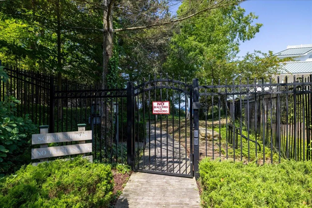 4679 Forest Ridge Drive Laketown Township, MI 49423