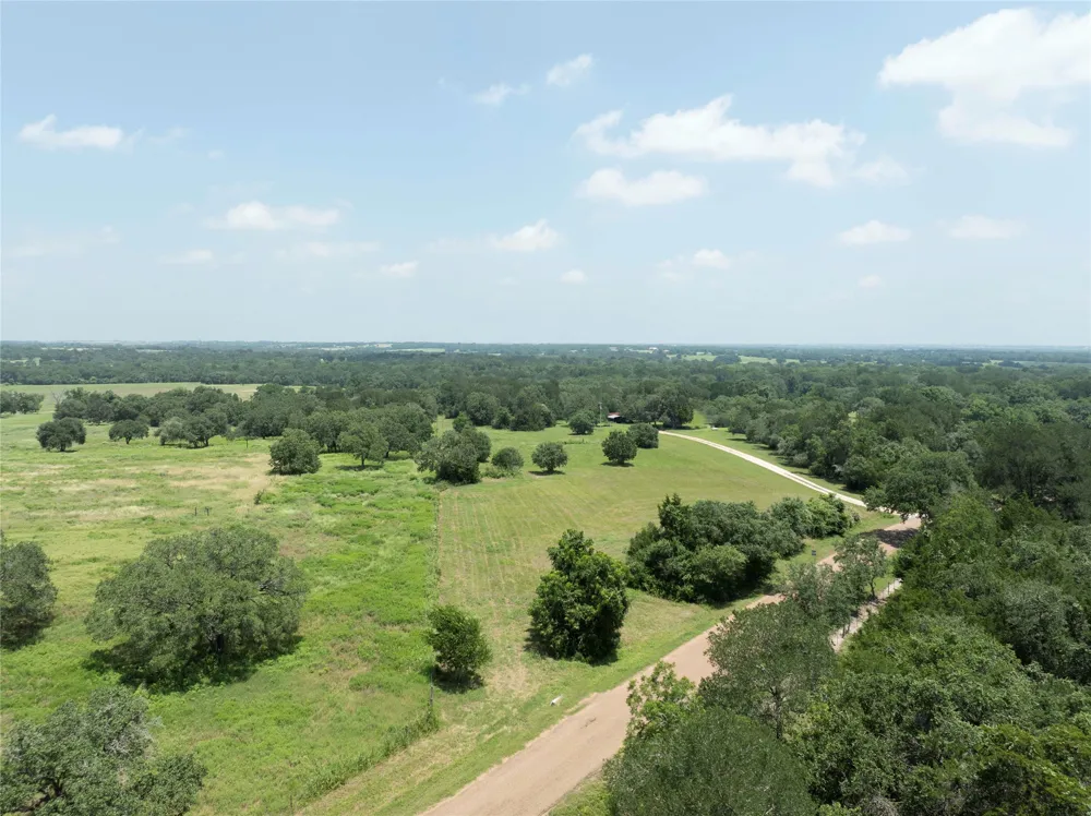 5109 Hranicky Road Schulenburg, TX 78956