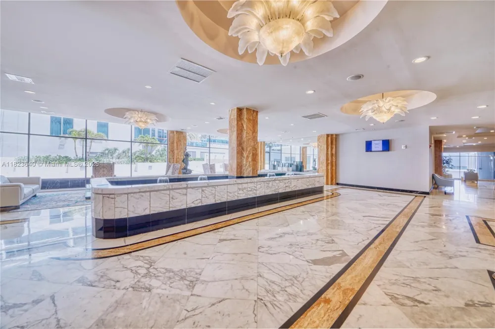 2751 S Ocean Dr #505N Hollywood, FL 33019