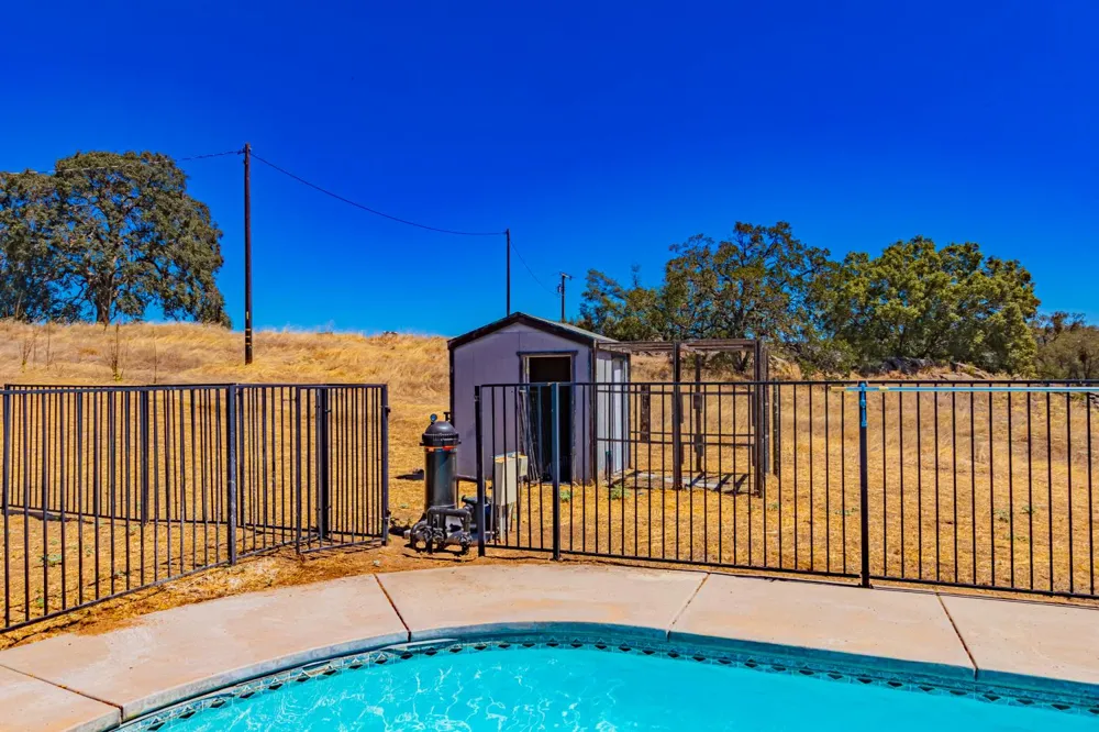 35095 Rough Rider Way Raymond, CA 93653