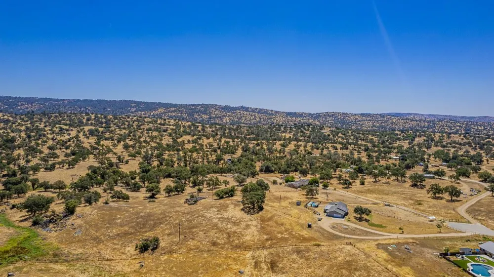 35095 Rough Rider Way Raymond, CA 93653