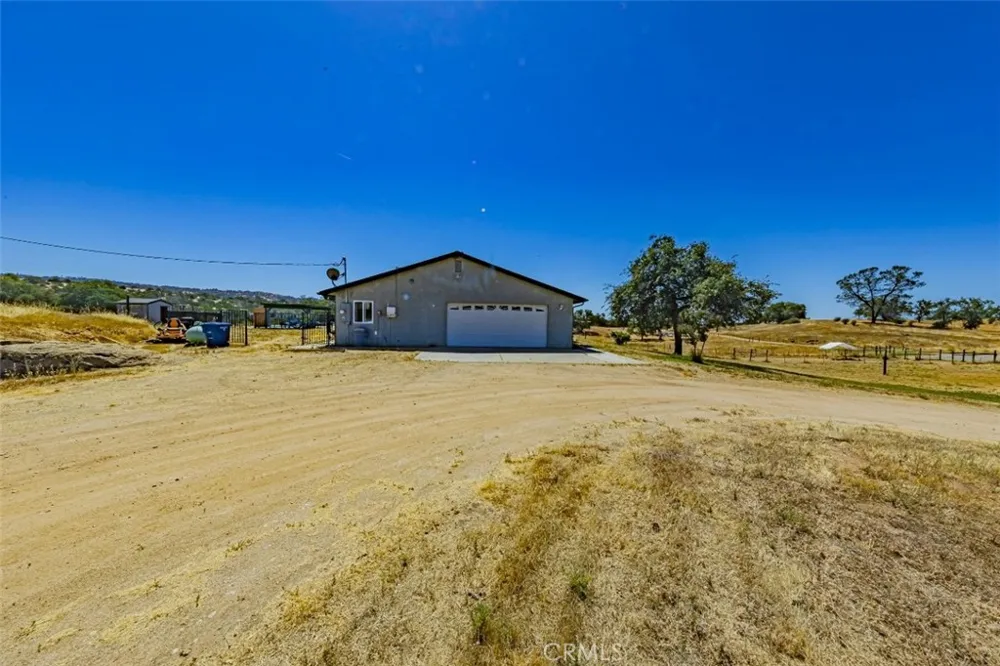 35095 Rough Rider Way Raymond, CA 93653