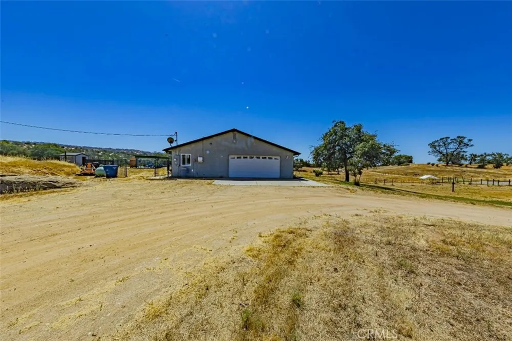 35095 Rough Rider Way Raymond, CA 93653