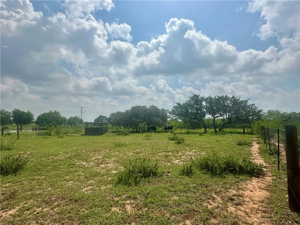 4345 Fm 799 Beeville, TX 78102