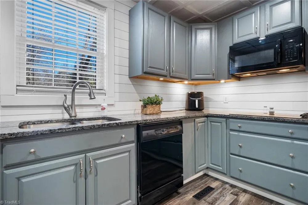 845 Linville Road Mount Airy, NC 27030